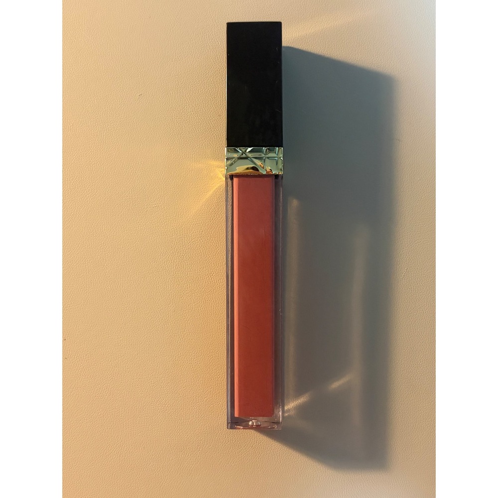 Kylie's Pretty Liquid Lipstick Mauve Pink Hello Kitty Bow Cap Gold Detail - Picture 3 of 6